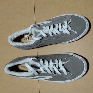 LUCKY BRAND Women's Dessah  Gray Sneakers - 9.5M